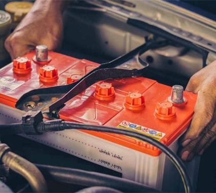 تبديل البطاريات